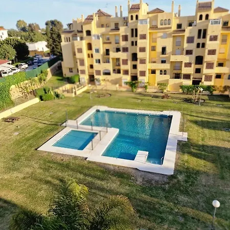 Piso Muy Comodo En Estepona, Zona Selwo Appartamento Estepona