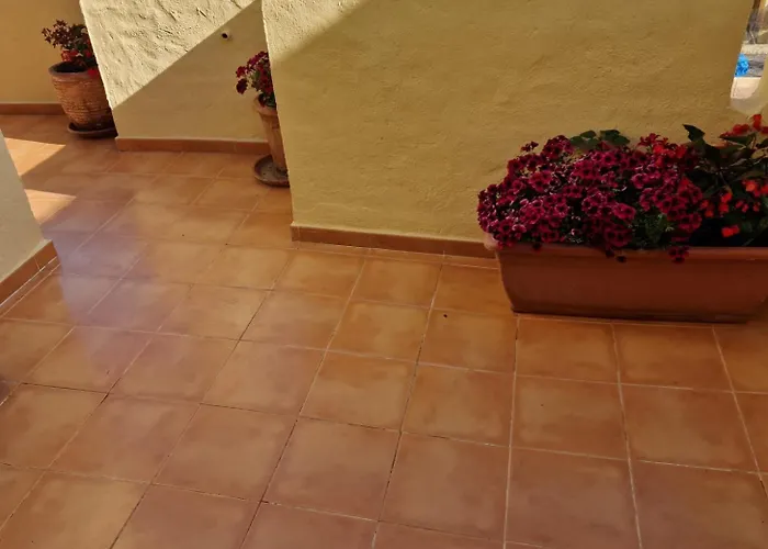 Piso Muy Cómodo En Estepona, Zona Selwo Apartamento *