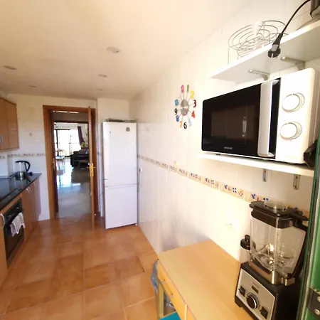 Piso Muy Comodo En Estepona, Zona Selwo * אסטפונה