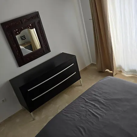 Piso Muy Comodo En Estepona, Zona Selwo
